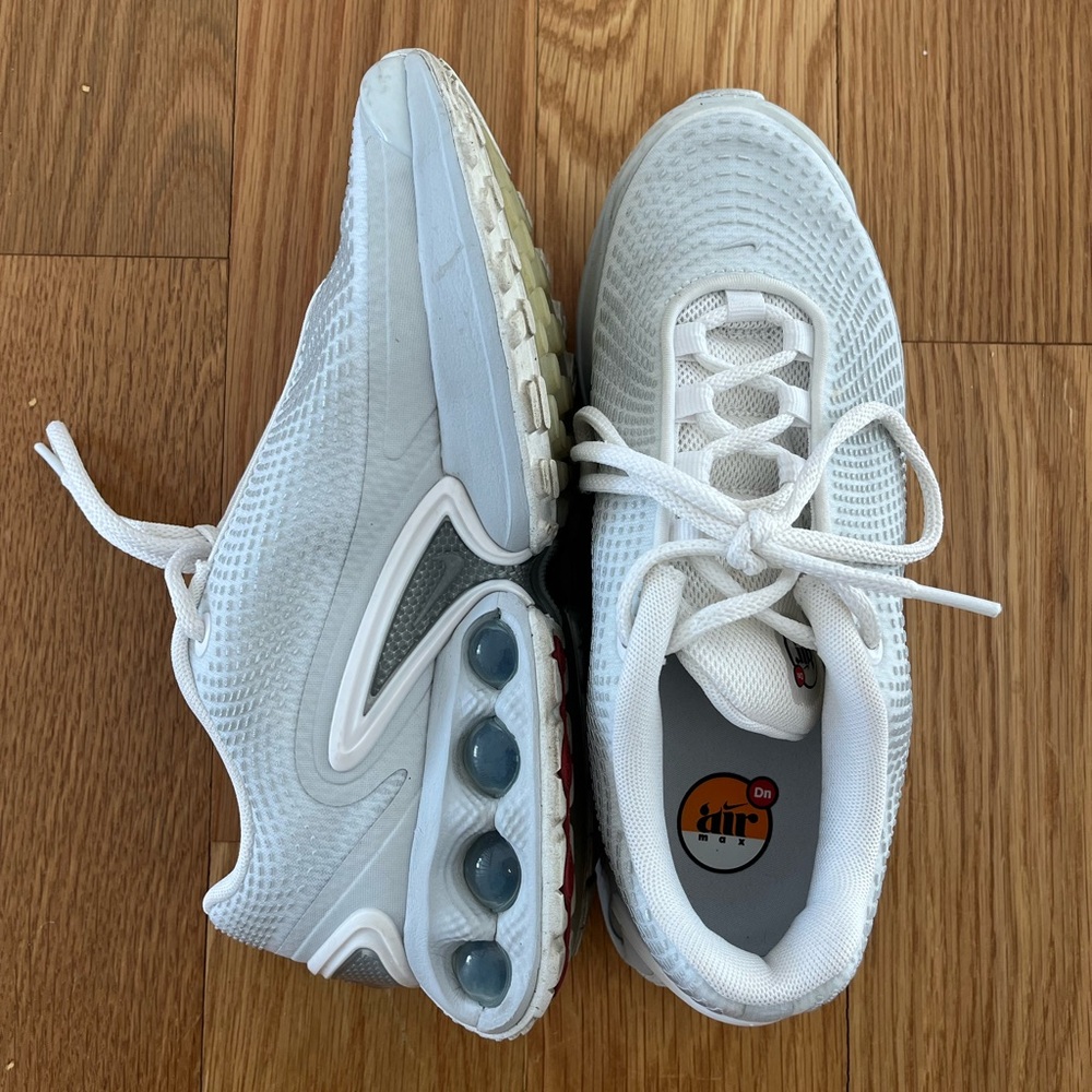 Nike Air Max DN Sneakers - Women’s 7